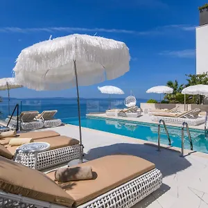 Apartment Gallery Luxury Suites & Rooms-Only Adults, Split
